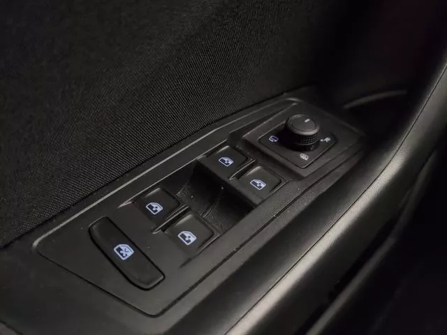 Volkswagen T-Roc Life 1.5 TSI 110 kW (150 CV) DSG de segunda mano