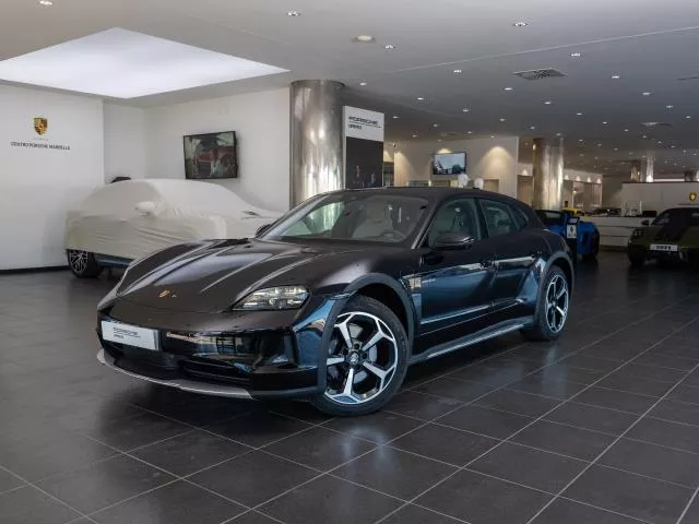 Porsche Taycan 4 Cross Turismo 320 kW (435 CV) de segunda mano