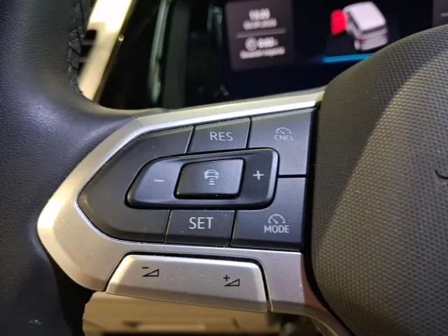 Volkswagen Multivan Batalla Corta 1.5 eHybrid 4Motion 180 kW (245 CV) DSG de segunda mano