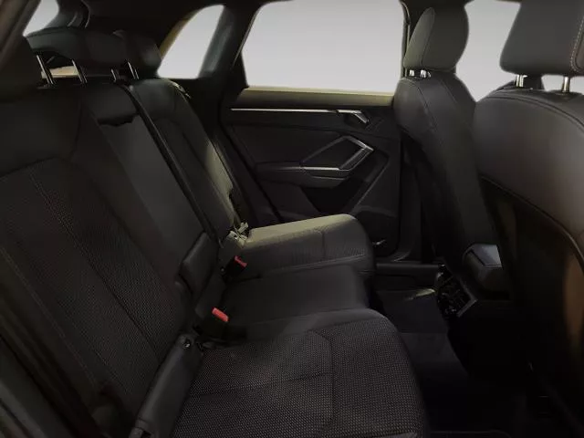 Audi Q3 Black line 35 TDI 110 kW (150 CV) S tronic de segunda mano