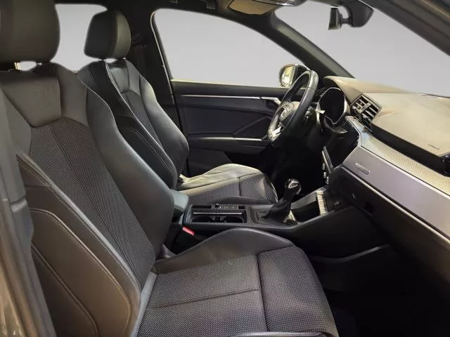 Audi Q3 Black line 35 TDI 110 kW (150 CV) S tronic de segunda mano