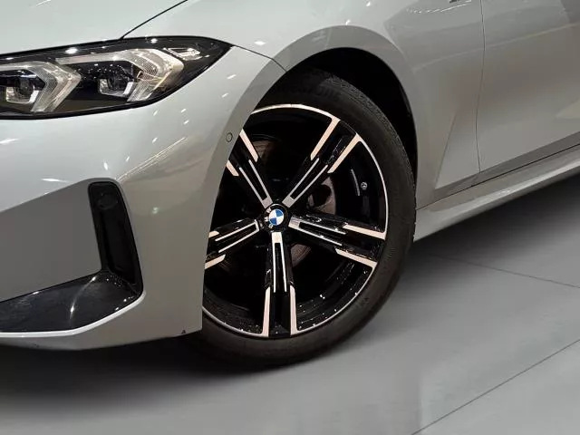 BMW Serie 3 320d Touring 140 kW (190 CV) de segunda mano