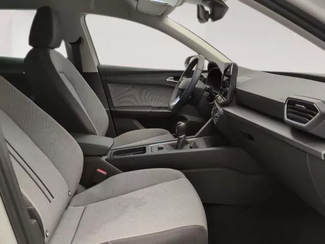 SEAT León 1.5 TSI S&S Style 25 Aniversario 85 kW (116 CV) de segunda mano