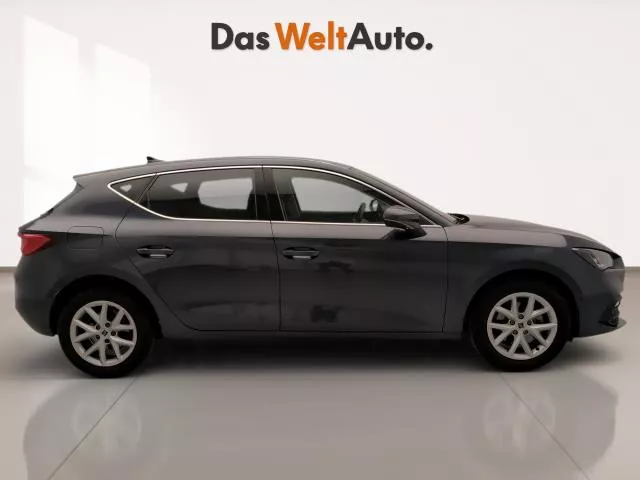 SEAT León 1.5 TSI S&S Style 25 Aniversario 85 kW (116 CV) de segunda mano