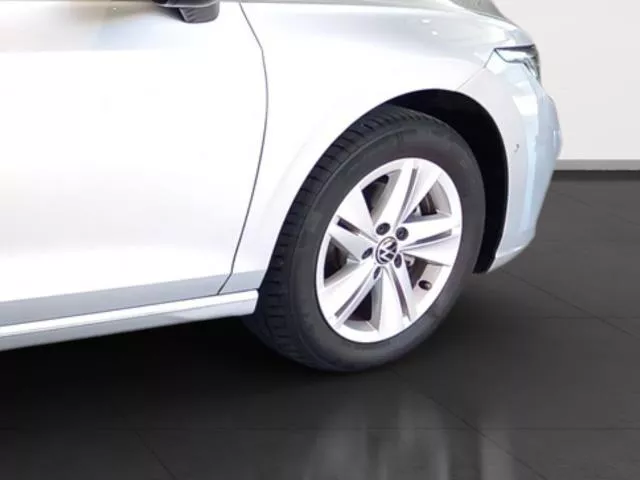 Volkswagen Golf Life 1.5 eTSI 96 kW (130 CV) DSG de segunda mano