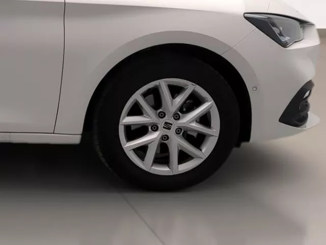 SEAT León 1.5 TSI S&S Style 25 Aniversario 85 kW (116 CV) de segunda mano