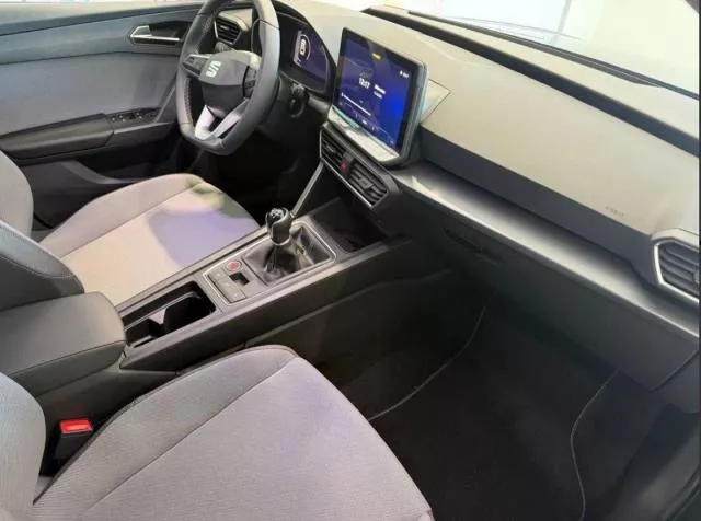 SEAT León 1.5 TSI S&S Style 25 Aniversario 85 kW (116 CV) de segunda mano