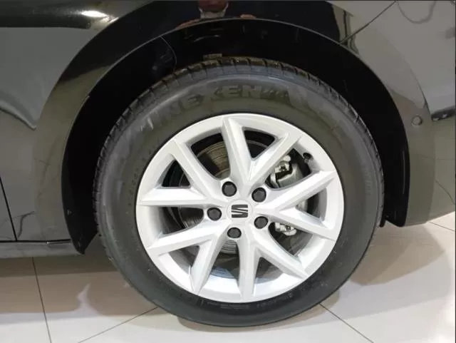 SEAT León 1.5 TSI S&S Style 25 Aniversario 85 kW (116 CV) de segunda mano