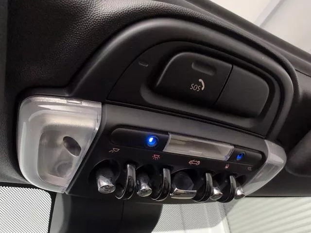 MINI Cabrio 100 kW (136 CV) de segunda mano