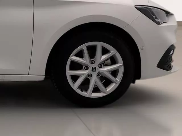 SEAT León 1.5 TSI S&S Style 25 Aniversario 85 kW (116 CV) de segunda mano