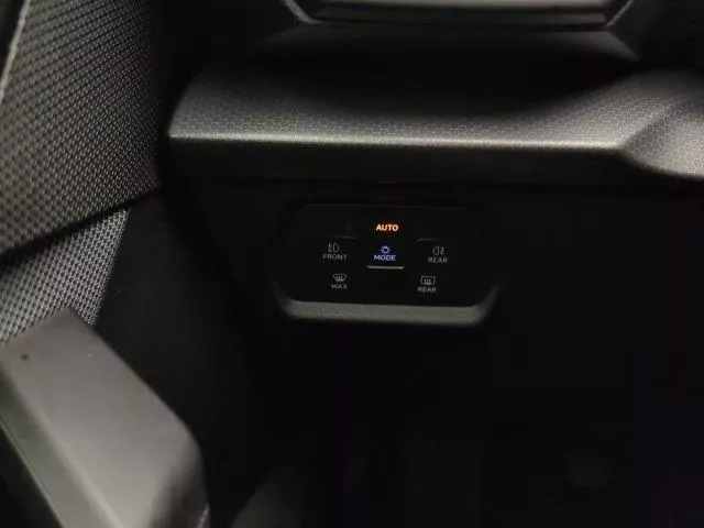 SEAT León 2.0 TDI S&S Style XL 85 kW (116 CV) de segunda mano