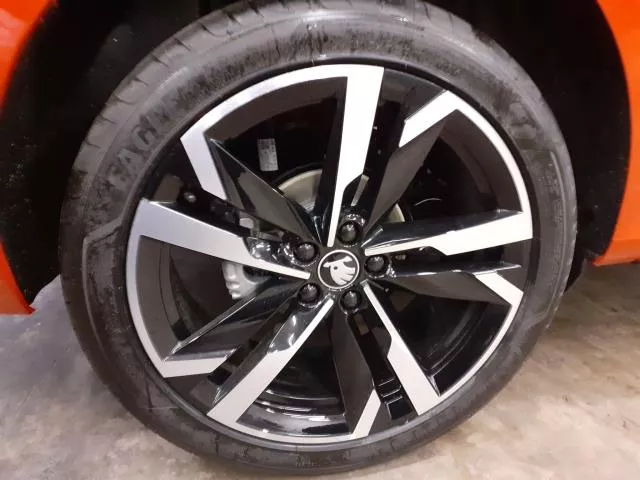 Skoda Kamiq 1.5 TSI Montecarlo DSG 110 kW (150 CV) de segunda mano