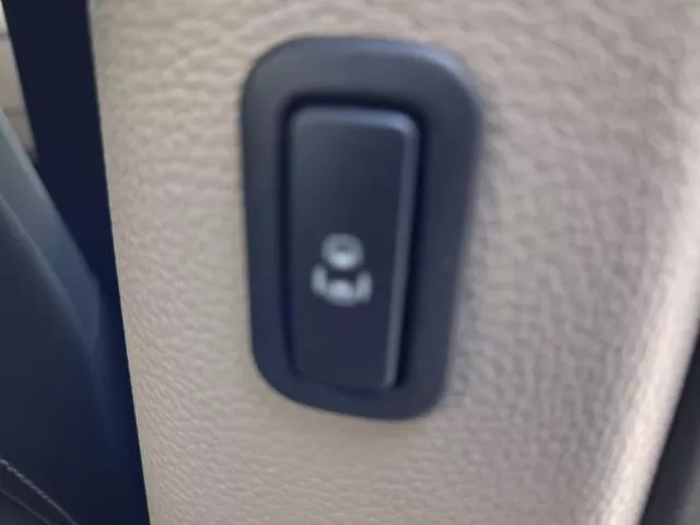 Volkswagen Multivan Life Batalla Corta 2.0 TDI 110 kW (150 CV) DSG de segunda mano