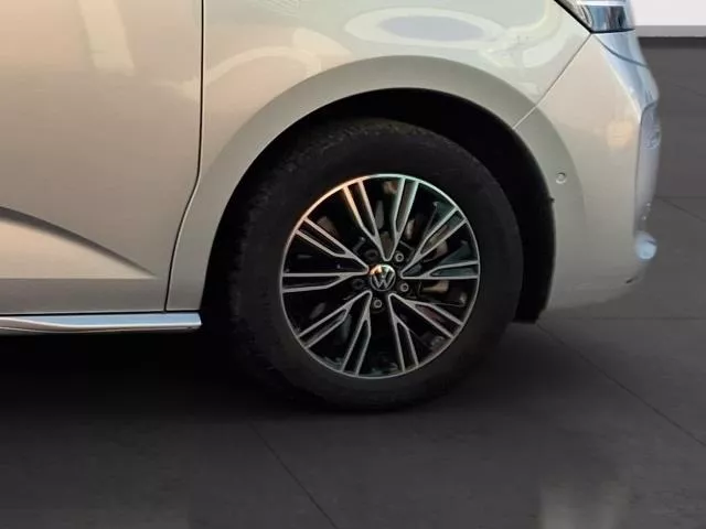 Volkswagen Multivan Life Batalla Corta 2.0 TDI 110 kW (150 CV) DSG de segunda mano