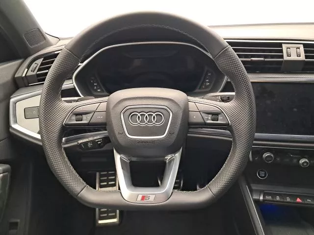 Audi Q3 Black line 35 TDI 110 kW (150 CV) S tronic de segunda mano