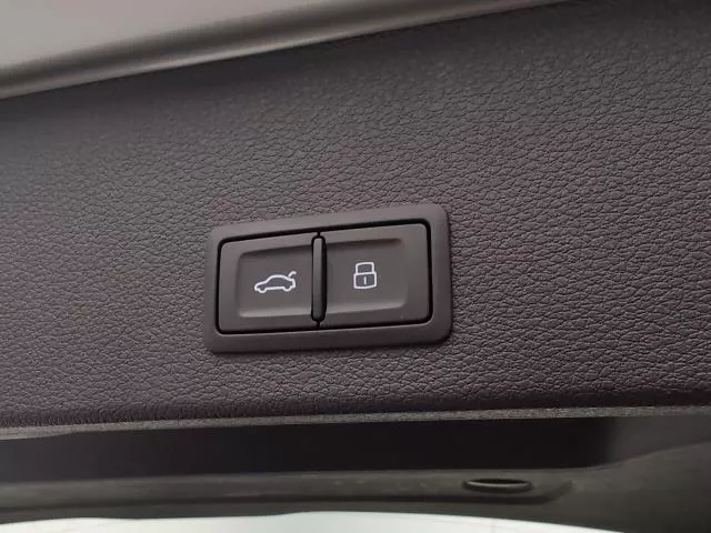 Audi Q2 Adrenalin Black Edition 30 TFSI 85 kW (116 CV) de segunda mano