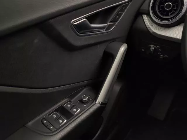 Audi Q2 Adrenalin Black Edition 30 TFSI 85 kW (116 CV) de segunda mano