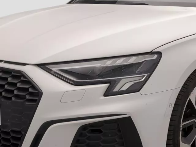 Audi A3 Black line edition 35 TFSI 110 kW (150 CV) S tronic de segunda mano