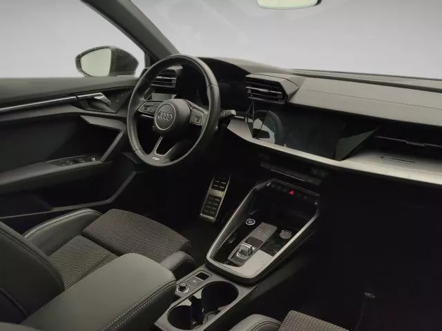 Audi A3 Black line edition 35 TFSI 110 kW (150 CV) S tronic de segunda mano