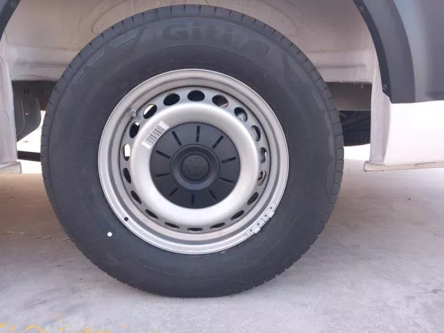 Volkswagen Crafter Batalla Larga TA 2.0 TDI 103 kW (140 CV) 3.500 de segunda mano