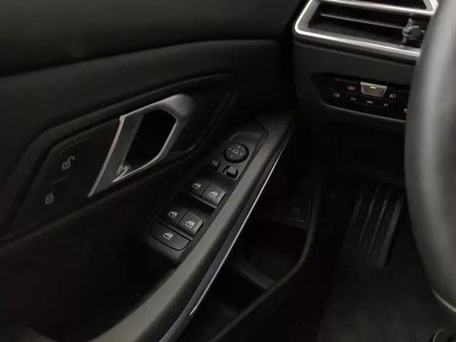 BMW Serie 3 320d 140 kW (190 CV) de segunda mano