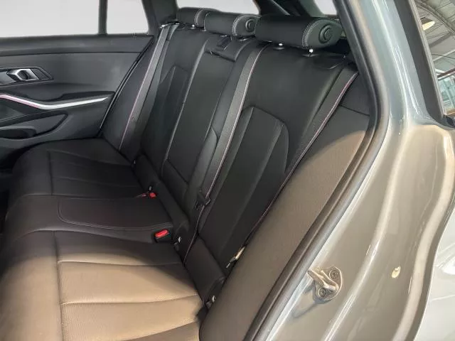 BMW Serie 3 320d xDrive Touring 140 kW (190 CV) de segunda mano