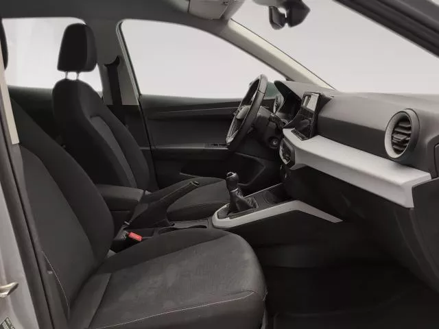 SEAT Arona 1.0 TSI Style Plus 81 kW (110 CV) de segunda mano