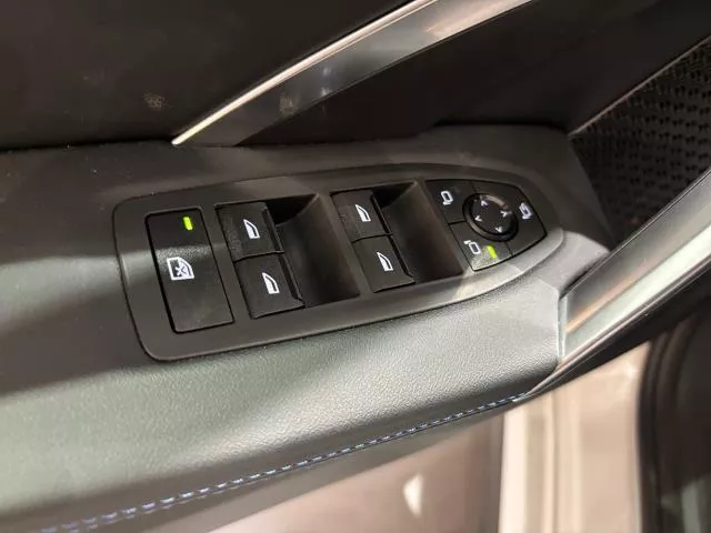 BMW iX1 eDrive20 150 kW (204 CV) de segunda mano