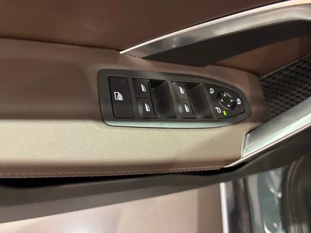 BMW iX1 eDrive20 150 kW (204 CV) de segunda mano