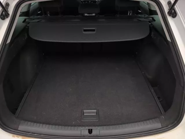SEAT León 1.5 TSI Style 25 Aniversario 85 kW (115 CV) de segunda mano