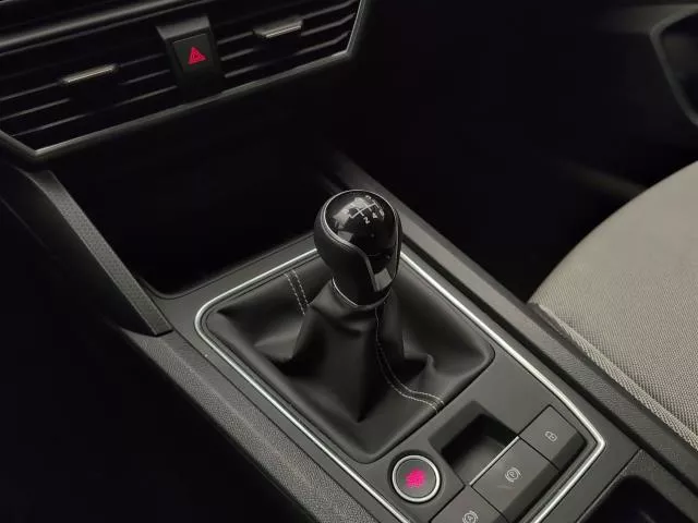 SEAT León 1.5 TSI S&S Style 25 Aniversario 85 kW (116 CV) de segunda mano