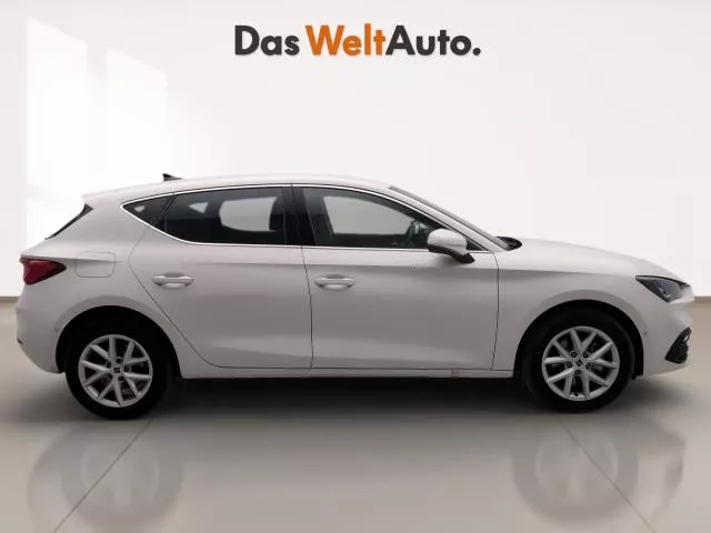 SEAT León 1.5 TSI S&S Style 25 Aniversario 85 kW (116 CV) de segunda mano