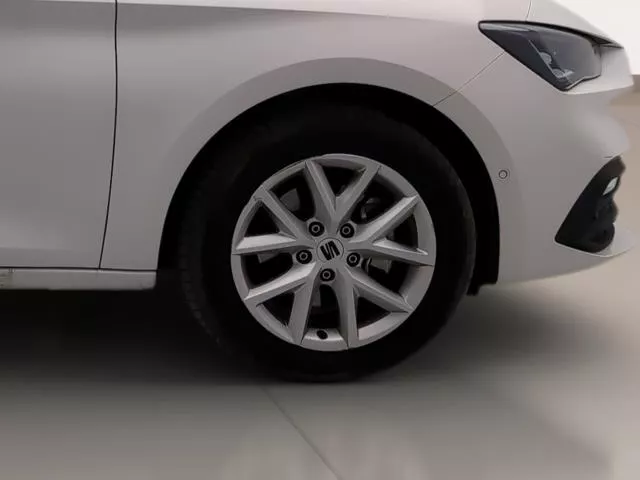 SEAT León 1.5 TSI S&S Style 25 Aniversario 85 kW (116 CV) de segunda mano