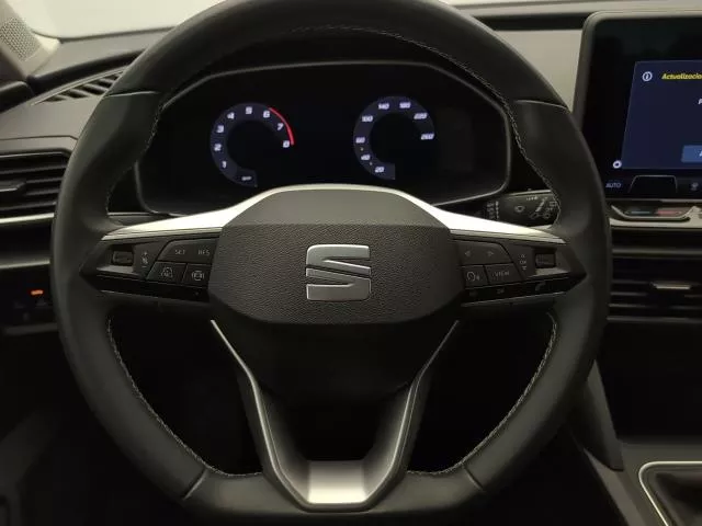 SEAT León 1.5 TSI S&S Style 25 Aniversario 85 kW (116 CV) de segunda mano