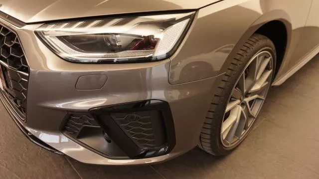 Audi A4 Black line 35 TDI 120 kW (163 CV) S tronic de segunda mano