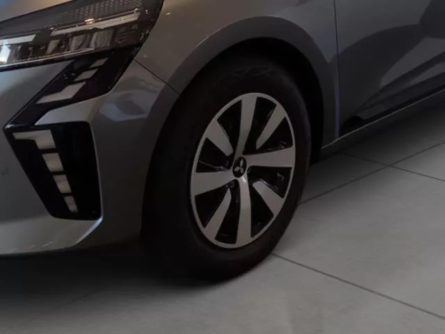 Mitsubishi Colt 100T Motion 67 kW (90 CV) de segunda mano