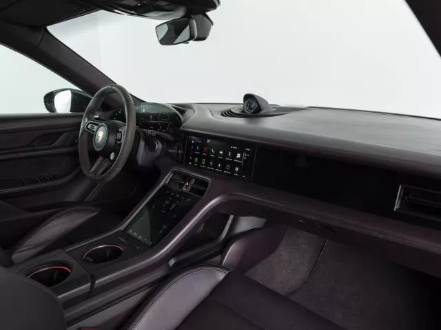 Porsche Taycan 4 Cross Turismo 350 kW (476 CV) de segunda mano