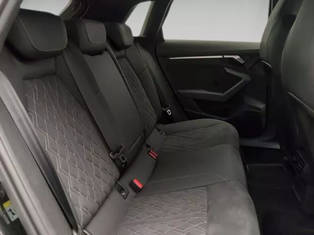 Audi A3 Black line 30 TDI 85 kW (116 CV) S tronic de segunda mano