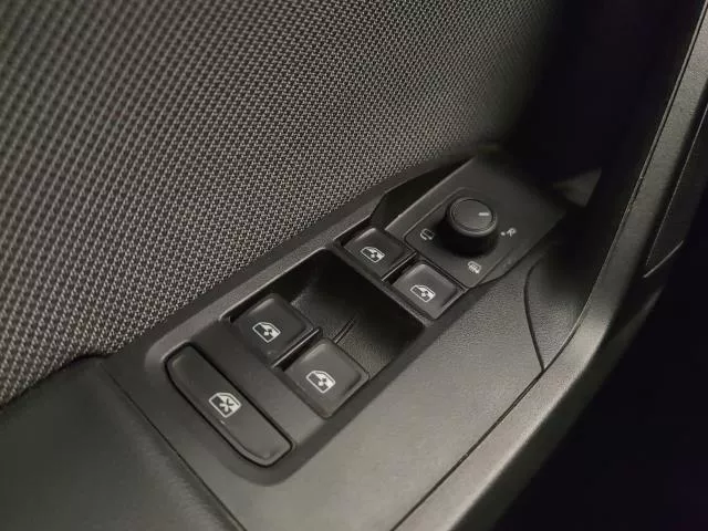 SEAT León 2.0 TDI S&S Style XL 85 kW (116 CV) de segunda mano