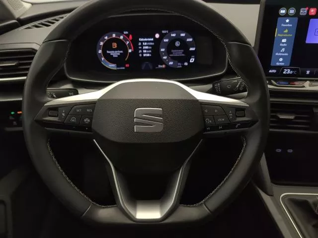 SEAT León 1.5 TSI S&S Style 25 Aniversario 85 kW (116 CV) de segunda mano