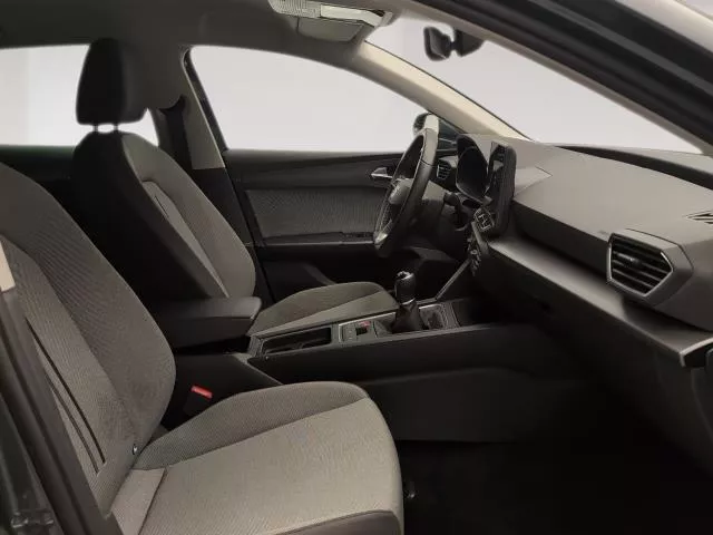 SEAT León 1.5 TSI S&S Style 25 Aniversario 85 kW (116 CV) de segunda mano