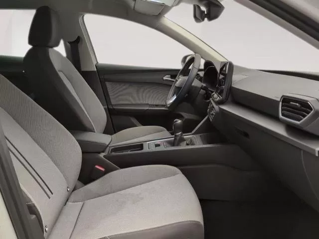 SEAT León 1.5 TSI S&S Style 25 Aniversario 85 kW (116 CV) de segunda mano