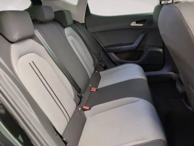 SEAT León 1.5 TSI S&S Style 25 Aniversario 85 kW (116 CV) de segunda mano