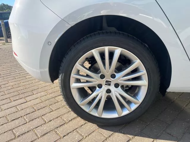 SEAT León 1.5 TSI e-Hybrid Style XL DSG 150 kW (204 CV) de segunda mano