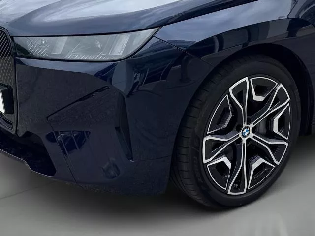 BMW iX xDrive45 300 kW (408 CV) de segunda mano