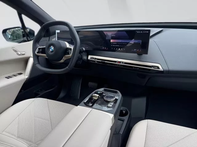 BMW iX xDrive45 300 kW (408 CV) de segunda mano