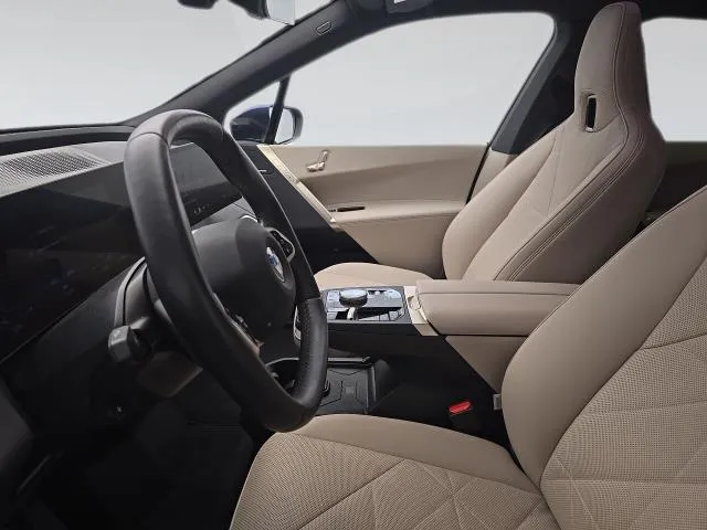 BMW iX xDrive45 300 kW (408 CV) de segunda mano