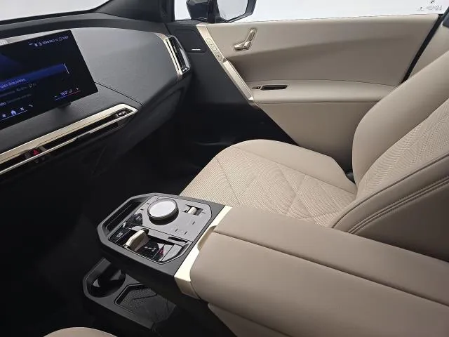 BMW iX xDrive45 300 kW (408 CV) de segunda mano