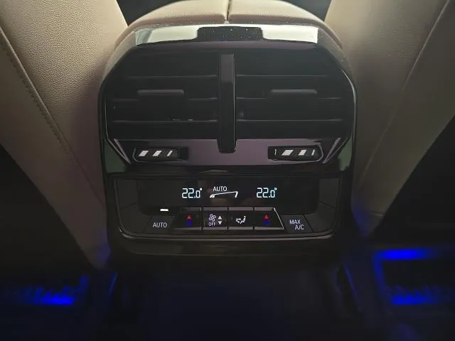BMW iX xDrive45 300 kW (408 CV) de segunda mano