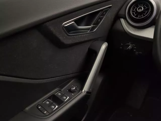 Audi Q2 S line 30 TFSI 81 kW (110 CV) de segunda mano